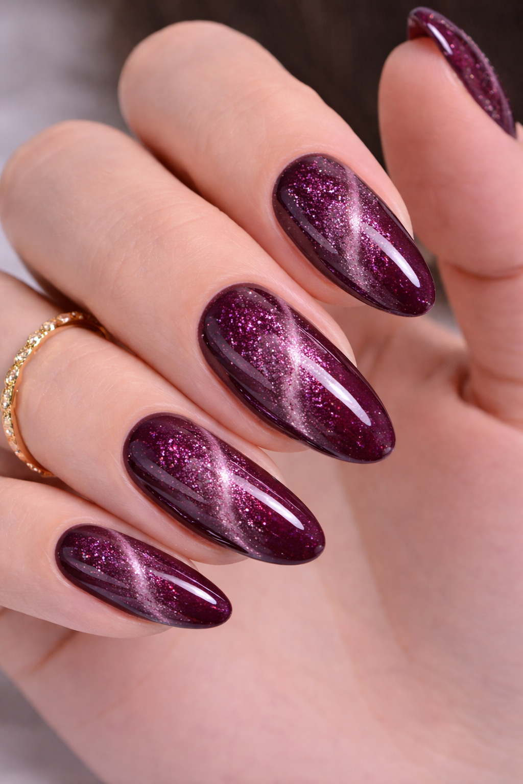 Elixir Make-Up Cat Eye Semigel 1426 – Glittered Eggplant