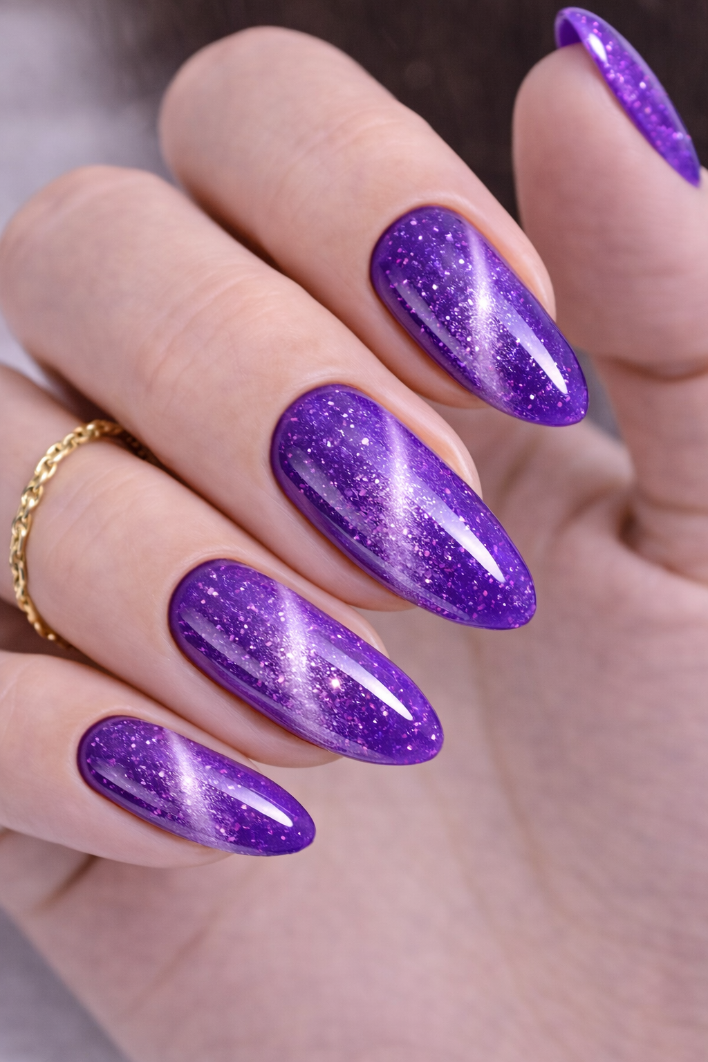 Elixir Make-Up Cat Eye Semigel 1428 – Sparkling Rebecca Purple