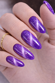 Elixir Make-Up Cat Eye Semigel 1428 – Sparkling Rebecca Purple
